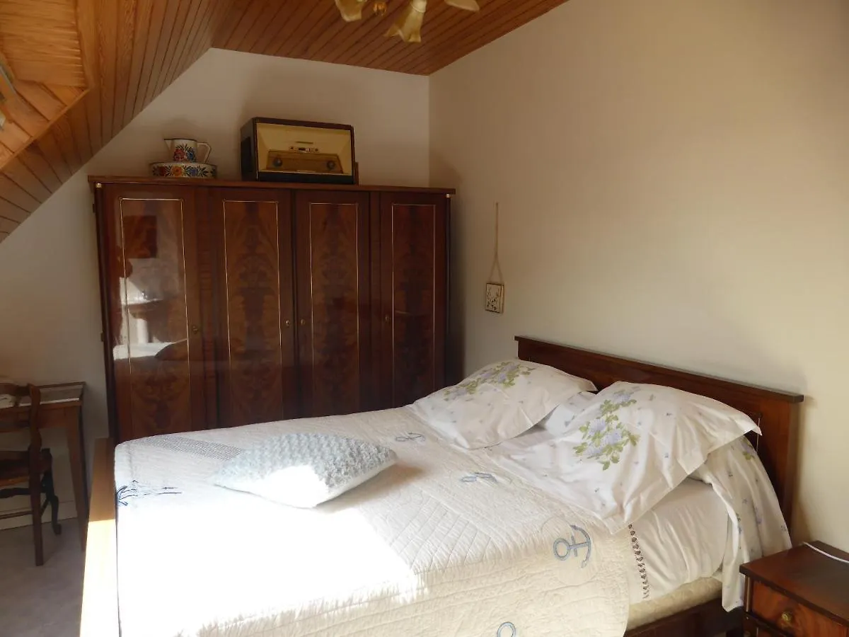 Ty Dreux Entre Terre Et Mer Saint-Thegonnec Loc-Eguiner Bed & Breakfast